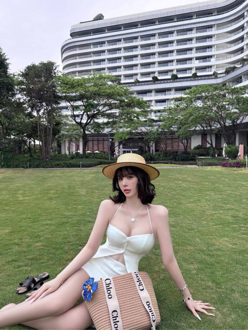 ๐๐ ๐๐ NOVITร RAGAZZA ORIENTALE ASSOLUTA..PICCOLINA GHEIS 1