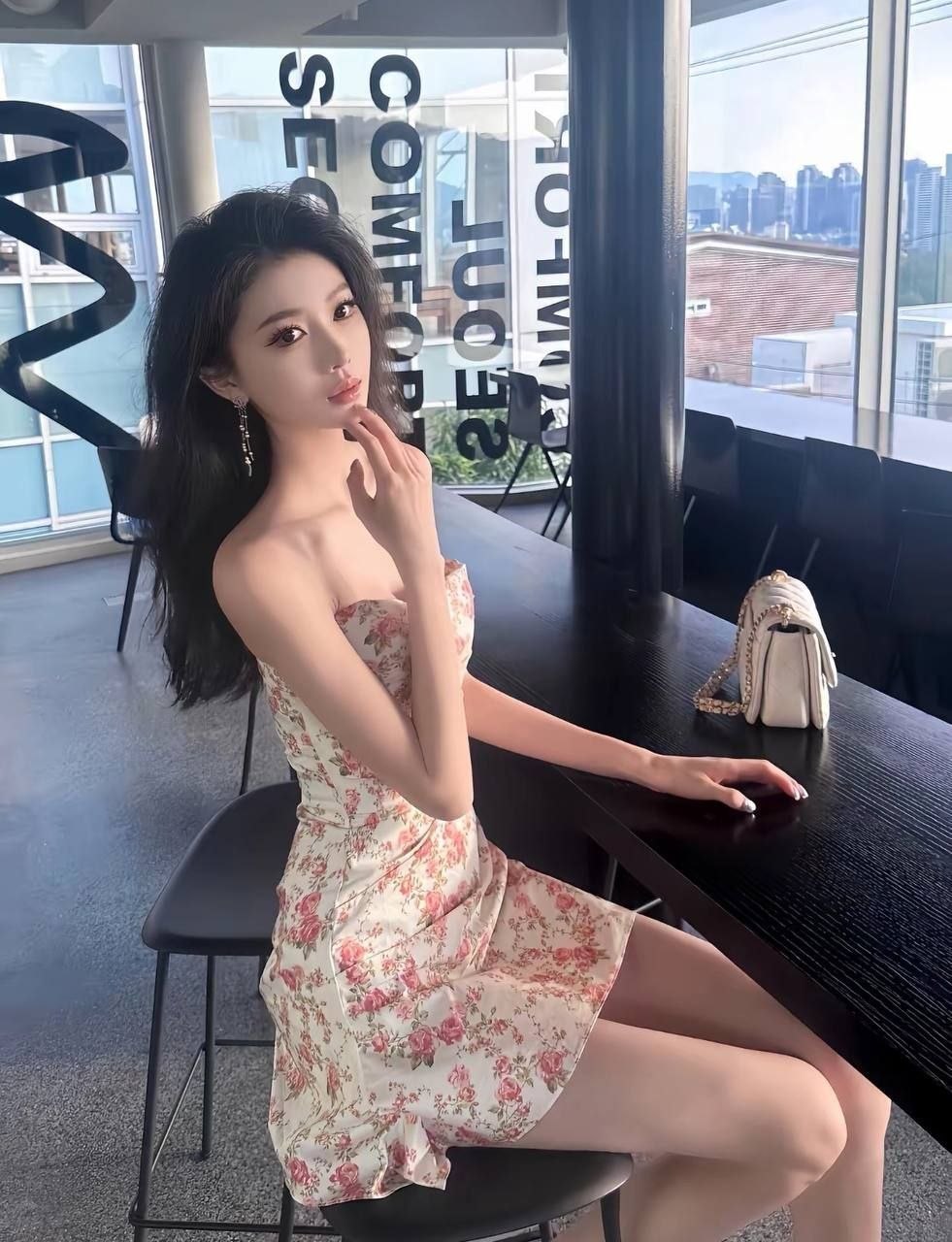 🧡⭐DUE RAGAZZE PASSIONALE, GIOVANE, ORIENTALE, BELLISSIMA, C 2